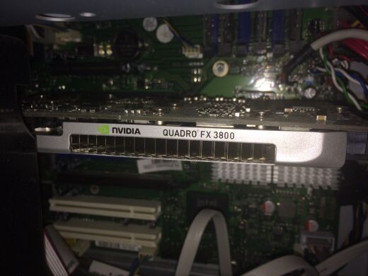 Fujitsu Celsius M470 / Intel&nbsp; Xeon W3540 / 8GB DDR3 / 250GB HDD / nVidia Quadro FX 3800 1GB 256 bit 