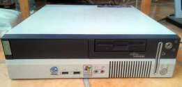 Fujitsu-Siemens Scenic E600 SSF / Intel Pentium 4 (2.6GHz) / 1GB DDR1 / 40GB HDD + монитор / 17' / 1024x768 + клавиатура, мышка + кабеля