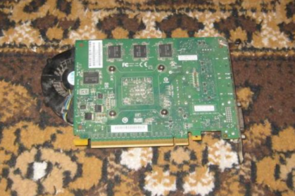 Дискретная видеокарта nVidia Quadro 2000, 1 GB GDDR5, 128-bit / 2x DP, 1x DVI