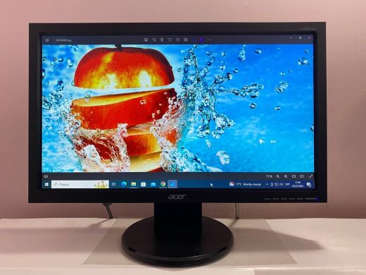 Монитор Acer V193HQL / 18.5" (1366x768) TN / VGA