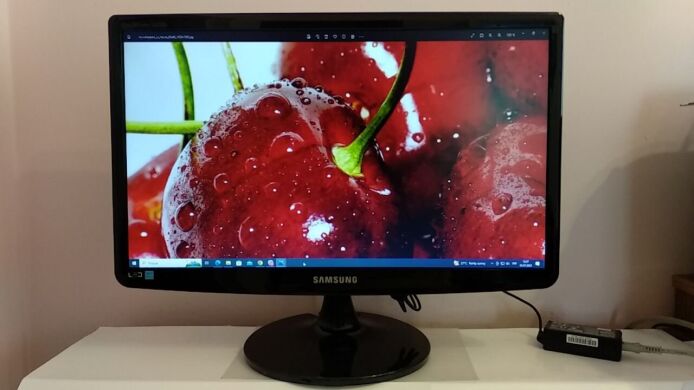 Монитор Б-класс Samsung SyncMaster S22A100N / 21.5" (1920x1080) TN / VGA + Блок питания Монитор Б-класс Samsung SyncMaster S22A100N / 21.5" (1920x1080) TN / VGA + Блок питания
