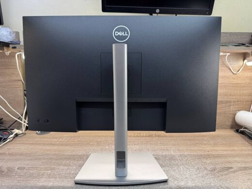 Монитор Dell P2723QE / 27" (3840x2160) IPS / DisplayPort, HDMI, USB 3.0 / VESA 100x100 Монитор Dell P2723QE / 27" (3840x2160) IPS / DisplayPort, HDMI, USB 3.0 / VESA 100x100