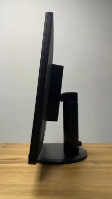 Монитор Philips S-line 241S4LCB/00 / 24" (1920x1080) TN / DVI, VGA Монитор Philips S-line 241S4LCB/00 / 24" (1920x1080) TN / DVI, VGA