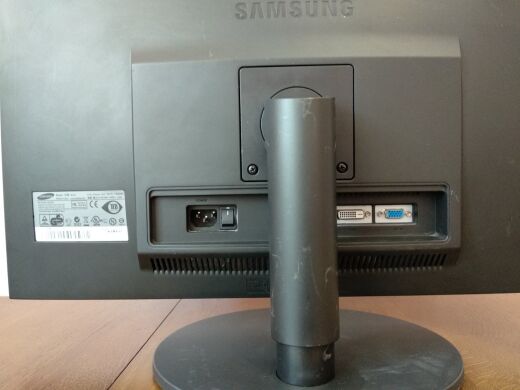 Монитор Samsung B2340 / 23" (1920x1080) TN / 1x DVI, 1x VGA Монитор Samsung B2340 / 23" (1920x1080) TN / 1x DVI, 1x VGA