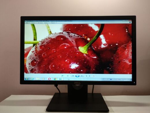 Монитор Б-класс Dell E2216H / 21.5" (1920x1080) TN / DisplayPort, VGA