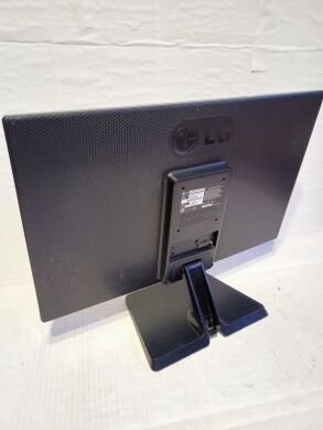 Монитор Б-класс LG E2242C-BN / 21.5" (1920x1080) TN+film / VGA / VESA 75x75 
