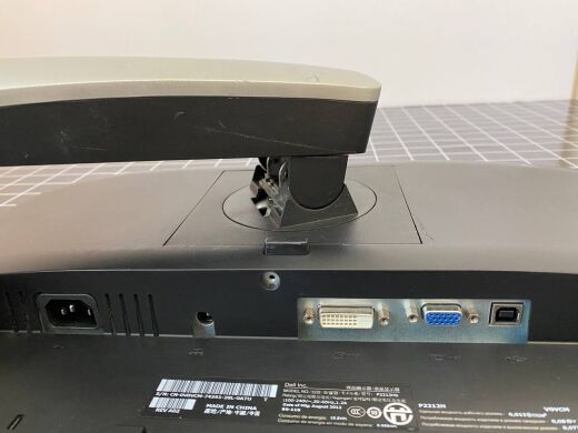 Монитор Dell Professional P2212Hb / 21.5" (1920x1080) TN / DVI, VGA, USB / VESA 100x100 Монитор Dell Professional P2212Hb / 21.5" (1920x1080) TN / DVI, VGA, USB / VESA 100x100