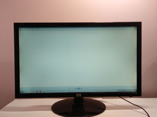 Монитор HP L2151ws / 21.5" (1920x1080) TN / DVI, VGA / Блок питания + кабель в комплекте Монитор HP L2151ws / 21.5" (1920x1080) TN / DVI, VGA / Блок питания + кабель в комплекте