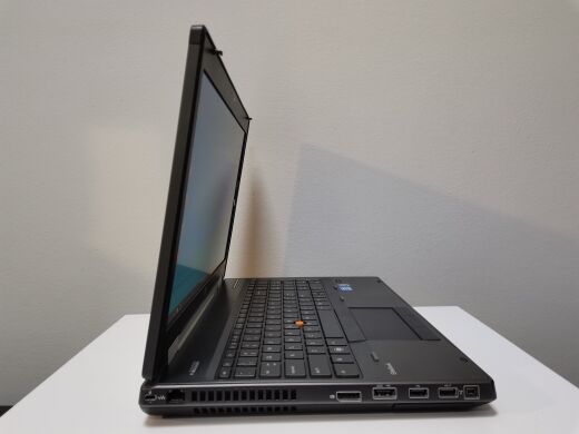HP EliteBook 8570W / 15.6" / 1920x1080 / Intel Core i7-3720QM (4 (8) ядра по 2.6-3.6GHz) / 8GB DDR3 / 128 GB SSD mSATA + 500 GB HDD / nVidia Quadro 1000M 2GB / USB 3.0 / DVD, Web