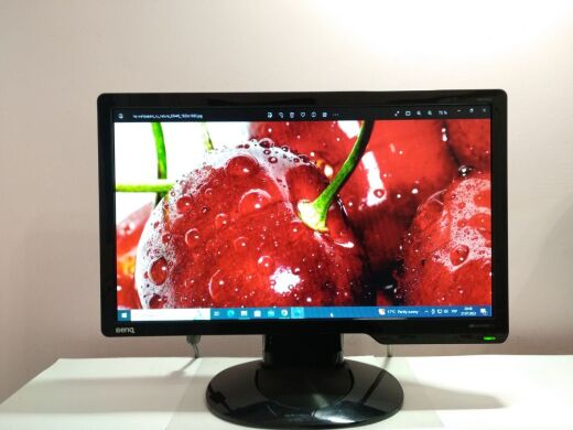 Монитор BenQ G922HDL / 18.5" (1366x768) TN / DVI, VGA / VESA 100x100 Монитор BenQ G922HDL / 18.5" (1366x768) TN / DVI, VGA / VESA 100x100