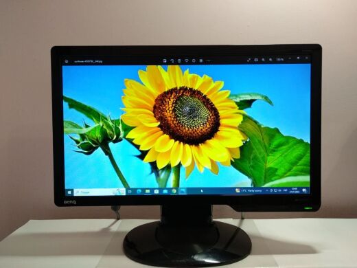 Монитор BenQ G922HDL / 18.5" (1366x768) TN / DVI, VGA / VESA 100x100 Монитор BenQ G922HDL / 18.5" (1366x768) TN / DVI, VGA / VESA 100x100