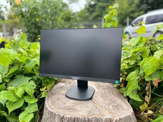 Монитор Philips 243S7E / 24" (1920x1080) IPS / VGA, DisplayPort / VESA 100x100 Монитор Philips 243S7E / 24" (1920x1080) IPS / VGA, DisplayPort / VESA 100x100