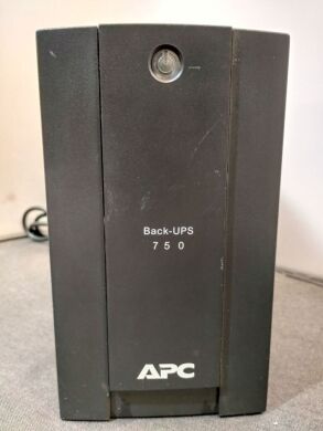 ИБП APC Back-UPS 750VA (BC750-RS) / 230 V / 750 VА / 415W / 4 выхода / АКБ