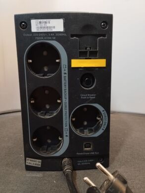 ИБП APC Back-UPS 750VA (BC750-RS) / 230 V / 750 VА / 415W / 4 выхода / АКБ