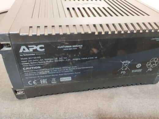 ИБП APC Back-UPS 750VA (BC750-RS) / 230 V / 750 VА / 415W / 4 выхода / АКБ