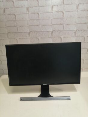 Монитор Samsung S24D590PL / 24" (1920x1080) IPS / 2x HDMI, 1x VGA