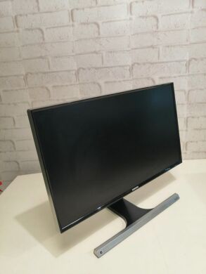 Монитор Samsung S24D590PL / 24" (1920x1080) IPS / 2x HDMI, 1x VGA