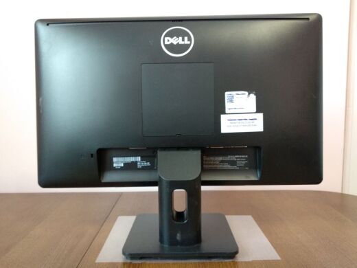 Монитор Dell E2214H / 21.5" (1920x1080) TN / DVI, VGA / VESA 100x100