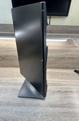 Монитор HP Z24n / 24" (1920x1200) IPS / DVI, HDMI, DisplayPort, Audio Монитор HP Z24n / 24" (1920x1200) IPS / DVI, HDMI, DisplayPort, Audio