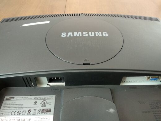 Монитор Samsung SyncMaster 2243LNX / 22" (1680x1050) TN / 1x VGA Монитор Samsung SyncMaster 2243LNX / 22" (1680x1050) TN / 1x VGA