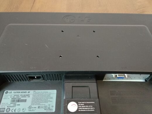 Монітор Б-клас LG Flatron W2242S-BF / 22" (1680x1050) TN / VGA / VESA 75x75