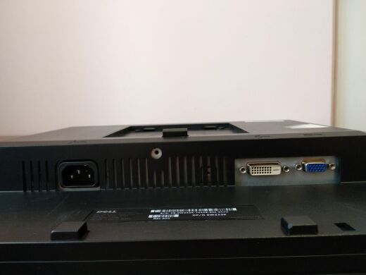 Монитор Dell G2410t / 24" (1920x1080) TN / DVI, VGA / VESA 100x100 Монитор Dell G2410t / 24" (1920x1080) TN / DVI, VGA / VESA 100x100