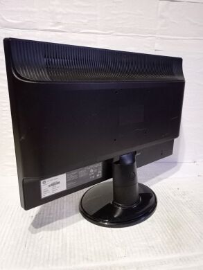Монитор Б-класс HP S2031 / 20" (1600x900) TN / 1x DVI, 1x VGA Монитор Б-класс HP S2031 / 20" (1600x900) TN / 1x DVI, 1x VGA