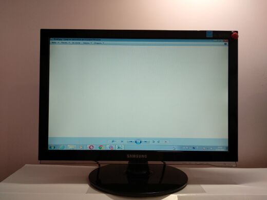 Монітор Б клас Samsung 2253LW / 22" (1680x1050) TN / 1x DVI, 1x VGA