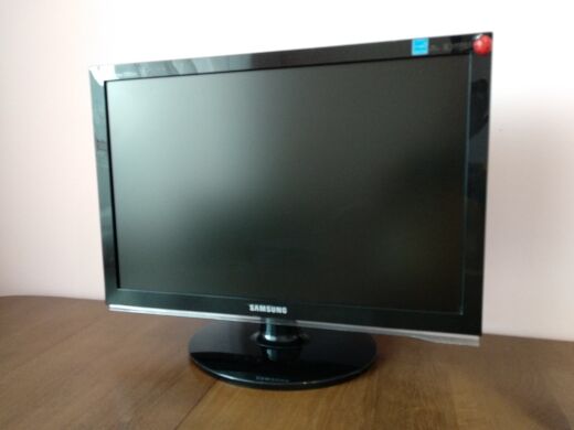 Монітор Б клас Samsung 2253LW / 22" (1680x1050) TN / 1x DVI, 1x VGA