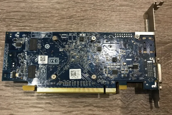 Дискретная видеокарта AMD Radeon HD 8490, 1 GB DDR3, 64-bit, GDDR3 / DVI, DisplayPort