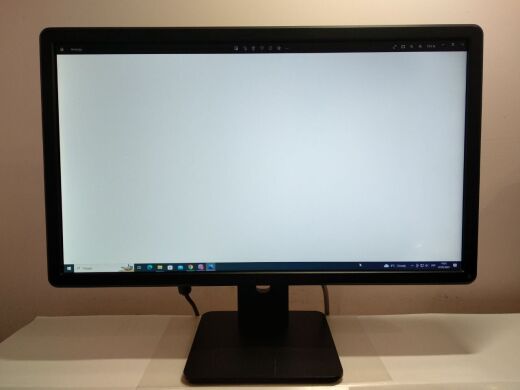 Монитор Б-класс Dell E2214H / 21.5" (1920x1080) TN / DVI, VGA / VESA 100x100