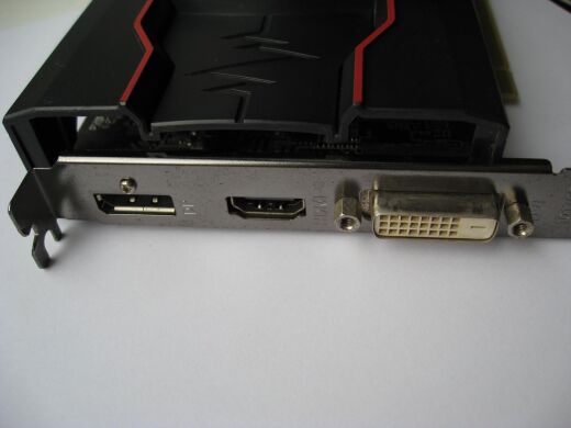 Sapphire AMD Radeon RX 550 / 4GB GDDR5 / 128-bit / DVI, DisplayPort, HDMI