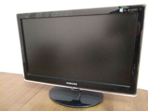 Монитор Б-класс Samsung SyncMaster P2270 / 22" (1920x1080) TN+film / DVI