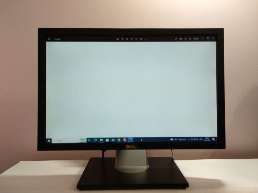 Монитор Dell Professional P1911b / 19" (1440x900) TN / DVI, VGA, USB / VESA 100x100 Монитор Dell Professional P1911b / 19" (1440x900) TN / DVI, VGA, USB / VESA 100x100
