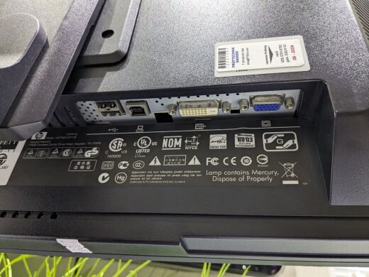 Монитор HP L2245wg / 22" (1680x1050) TN / VGA, DVI, USB 2.0
