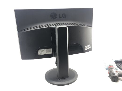 Монитор LG Flatron W2343T-PF / 23" (1920x1080) TN / DVI, VGA / VESA 100x100 + Кабель питания Монитор LG Flatron W2343T-PF / 23" (1920x1080) TN / DVI, VGA / VESA 100x100 + Кабель питания