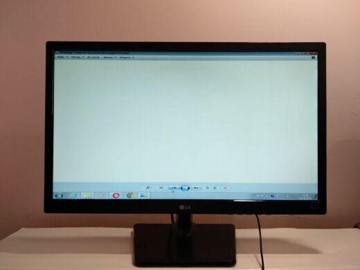 Монітор Б-клас LG 22M38A-B / 21.5" (1920x1080) TN / VGA / VESA 75x75