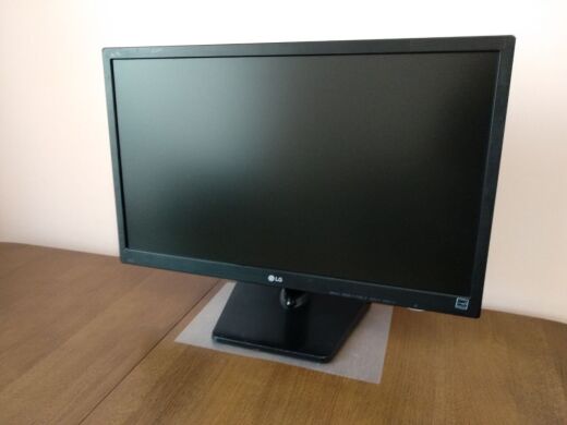Монітор Б-клас LG 22M38A-B / 21.5" (1920x1080) TN / VGA / VESA 75x75