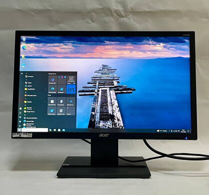 Монітор Acer V226HQL / 22" (1920x1080) TN / VGA / VESA 100x100 + Кабель живлення Монітор Acer V226HQL / 22" (1920x1080) TN / VGA / VESA 100x100 + Кабель живлення