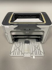 Hewlett-Packard P1505 / лазерная монохромная печать / А4 / 600x600 dpi / 23 стр.-мин.