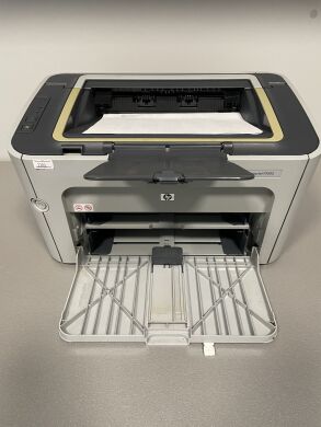 Hewlett-Packard P1505 / лазерная монохромная печать / А4 / 600x600 dpi / 23 стр.-мин.