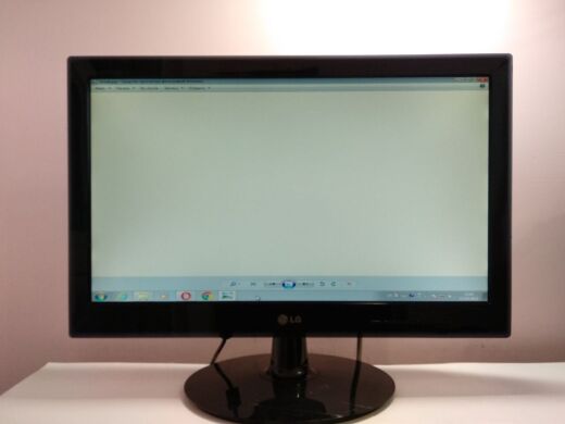 Монитор Б класс LG Flatron W2240S-PN / 21.5" (1920x1080) TN+film / VGA