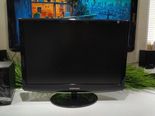 Монитор Samsung 2233BW / 22" (1680x1050) TN / 1x DVI, 1x VGA