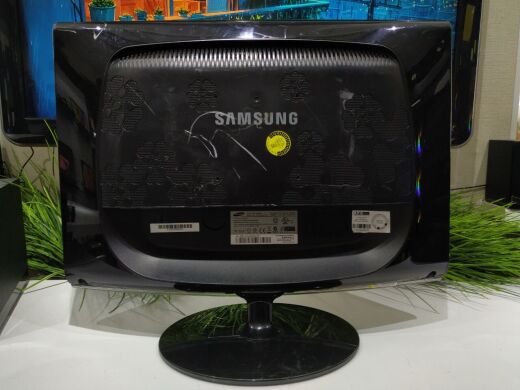 Монитор Samsung 2233BW / 22" (1680x1050) TN / 1x DVI, 1x VGA
