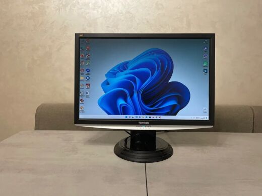 Монитор ViewSonic VX2240W / 22" (1680x1050) TN / DVI, VGA / VESA 100x100 Монитор ViewSonic VX2240W / 22" (1680x1050) TN / DVI, VGA / VESA 100x100