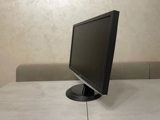 Монитор ViewSonic VX2240W / 22" (1680x1050) TN / DVI, VGA / VESA 100x100 Монитор ViewSonic VX2240W / 22" (1680x1050) TN / DVI, VGA / VESA 100x100