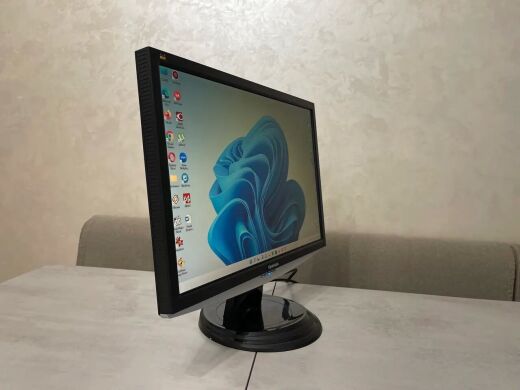 Монитор ViewSonic VX2240W / 22" (1680x1050) TN / DVI, VGA / VESA 100x100 Монитор ViewSonic VX2240W / 22" (1680x1050) TN / DVI, VGA / VESA 100x100