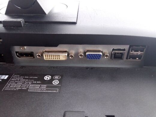 Монитор Dell U2212HM / 22" (1920x1080) IPS / DisplayPort, DVI, VGA, USB Монитор Dell U2212HM / 22" (1920x1080) IPS / DisplayPort, DVI, VGA, USB
