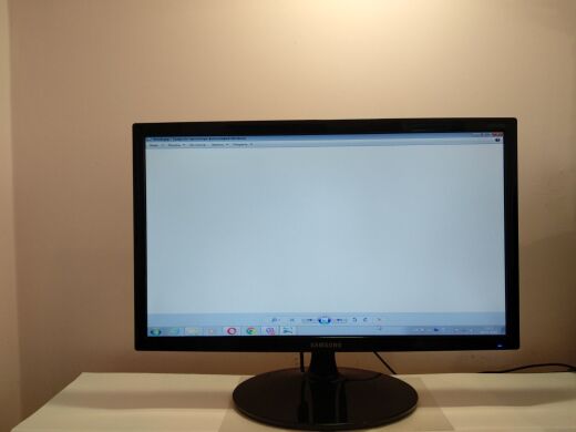 Монітор Б-клас Samsung S22D300NY / 21.5" (1920x1080) TN / VGA