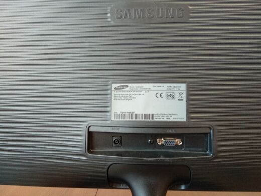 Монітор Б-клас Samsung S22D300NY / 21.5" (1920x1080) TN / VGA